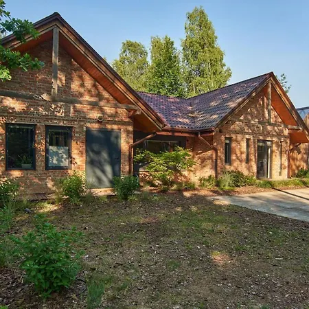 Вилла Kamionka Small House *